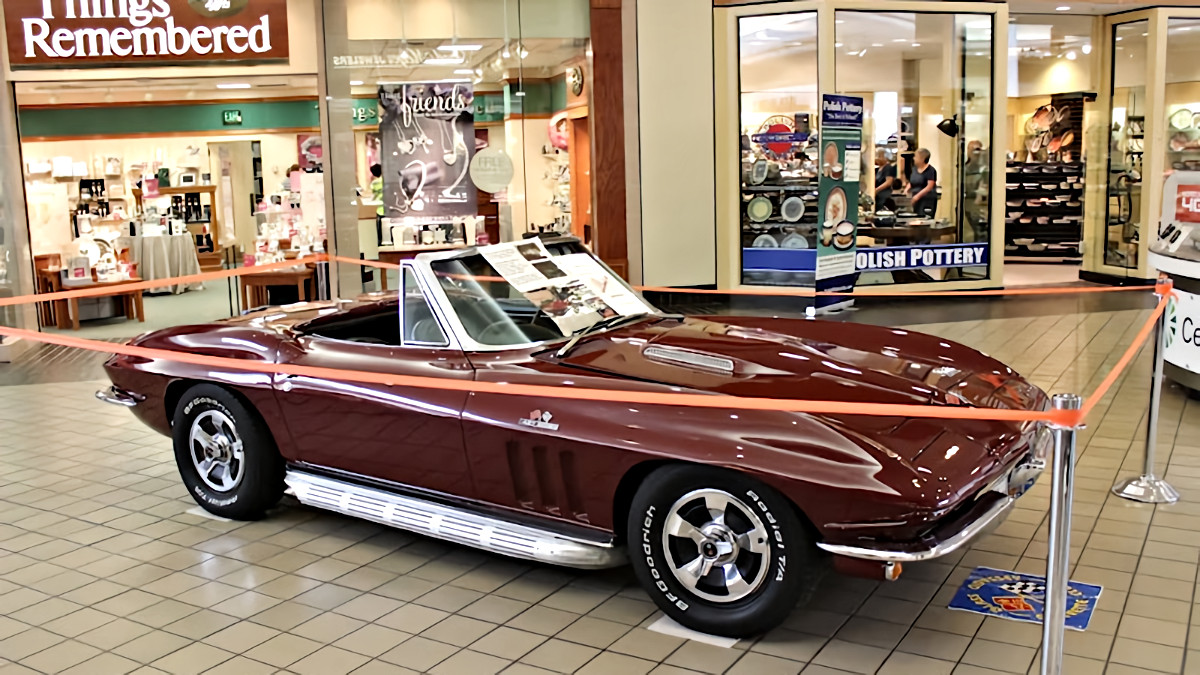 Click to Enlarge-Esc to Close Corvette Generations/C2/C2 1967 Williams.jpg